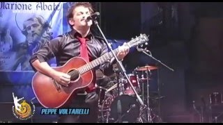 Peppe Voltarelli  Il paese dei ciucci Kaulonia Tarantella Festival 20 agosto 2015 [upl. by Fish794]