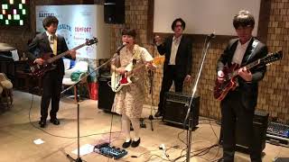 Bertoia amp 石坂義晴advantage Lucy Live at KAITEKI CAFE [upl. by Eerb]