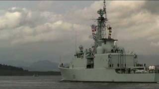 HMCS Athabaskan DDG 282 passing Greenock [upl. by Lucien]