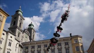 Maibaumaufstellen am Linzer Hauptplatz 29 04 2017 [upl. by Edelman]