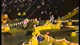 Jason Upshaw crash LA coliseum supercross 1985 [upl. by Andrade]