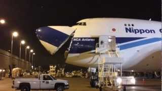 Noseloading a Nippon Cargo Boeing 7474KZFSCD JA06KZ at OHare Intl Airport 03162013 [upl. by Kursh]