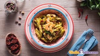 Pasta senza glutine con pesto di pistacchi gamberi e pomodori secchi [upl. by Romine836]