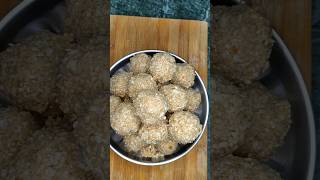 Til Gud Ladoo caloriesQTil gud laddu ingredientsQTil ladoo benefitsQTil shorts shortsfeed [upl. by Brew]