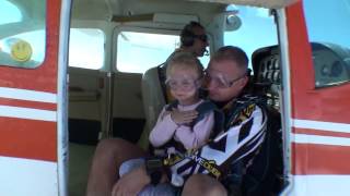 Dad skydiving with 5 years old daughter [upl. by Anayd]