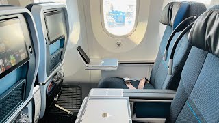 Review First Review KLM Premium Comfort Boeing 78710 Dreamliner Amsterdam  New York [upl. by Nyleak973]