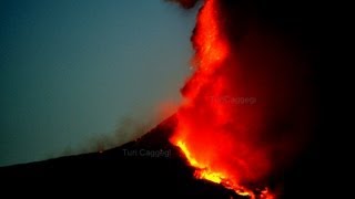 Etna Eruzione 27 Aprile 2013 HD Etna Eruption 27 April 2013 [upl. by Nohsed]