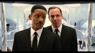 MEN IN BLACK™ 3  I Need Five Feet  Out now on Bluray 3D Bluray and DVD [upl. by Marzi]