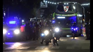 Policía Bonaerense escoltando a River Plate en Junín [upl. by Ha]