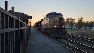 CSX830 flying through Nappanee Indiana west bound with the front door open [upl. by Ball765]