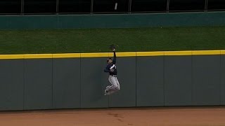 Carlos Gomez robs Joey Votto of a home runAGAIN [upl. by Marbut889]