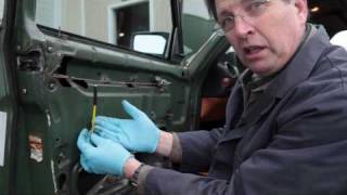 Mercedes 123 Vacuum Door Lock Diagnosis Tip by Kent Bergsma [upl. by Tuddor136]