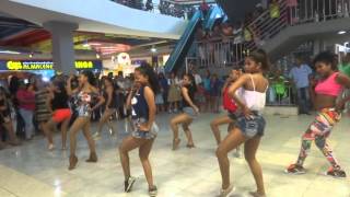 PRIMER FLASHMOB ESMERALDAS  EXALTACION DANCE COMPANY [upl. by Leeann]