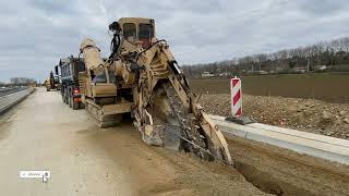 TRANCHEUSE TESMEC 900 SLO À CHAÎNES [upl. by Leumel]