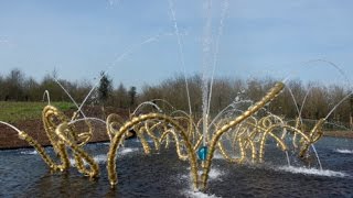 Avantpremière  JeanMichel Othoniel et le bosquet du Théâtre dEau à Versailles [upl. by Sucitivel707]