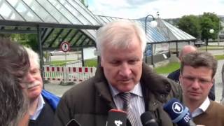 Horst Seehofer in Deggendorf zur Regulierung der HochwasserSchäden I pnpde [upl. by Yeldarb]