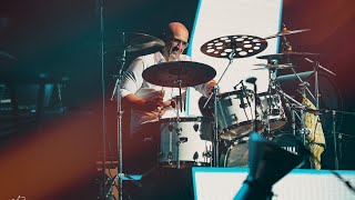 mojasame song by quotnaser zeynaliquot live in concert with Erfunk on drums آهنگ مجسمه ناصر زینلی [upl. by Asia]