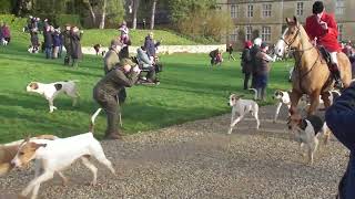 The Cottesmore Hunt sets off on Boxing Day Hunt 2023 [upl. by Romelle460]