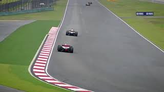 Olav Mol  F1 2007 China  Hamilton crasht bij het inrijden van de pitlane [upl. by Oemor64]