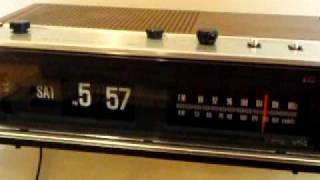 Panasonic Flip Alarm Clock Radio RC7053 [upl. by Madeleine]