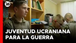 Así se preparan los jóvenes ucranianos para la guerra con Rusia [upl. by Ezra583]