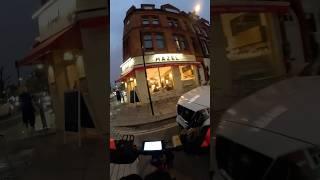 موقف جميل hazel pizza Kensington مطاعم london بريطانيا resturant [upl. by Sakmar]