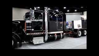 MID AMERICA TRUCKING SHOW ROADWORKS 389 PETERBILT SHOW TRUCK [upl. by Sayles]