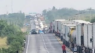 Continúa el bloqueo de la carretera en San Fernando Tamaulipas 2May24 [upl. by Haven]