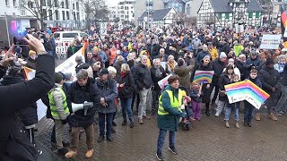 Demo quotLangenfeld für Demokratiequot  Video des Filmkreises der VHS Langenfeld [upl. by Yrkcaz35]