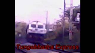 WDP4B Honking past with Tungabhadra Express [upl. by Manchester]