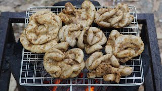 Simple Easy Chitterlings Recipe  How to Cook Chitterlings in my Village [upl. by Kcub]