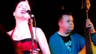 Imelda May quot Walkin After Midnight quot Live Patsy Cline Cover [upl. by Perrins]