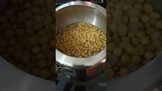 Matar ko soft banane ki tips  matar ke chhole  matar ki chat cooking tips shorts video [upl. by Nahgrom]