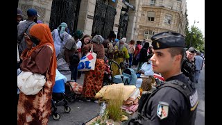 JO Paris 2024  des migrants évacués avant la cérémonie douverture [upl. by Hanley307]