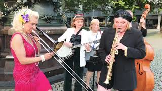 Dresden Dixieland Stomp  Gunhild Carling Family in Germany [upl. by Trebreh]