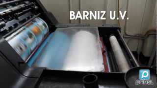 Aplicación del Barniz UV [upl. by Kanter]