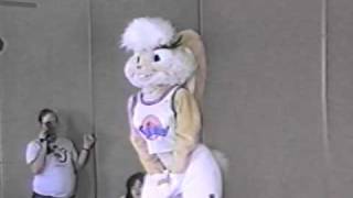 Confurence 8  Costume Contest 17  Lola Bunny [upl. by Cia]