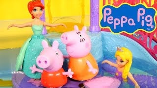 Peppa Pig Pool Party Play Doh Disney Petal Float Princess Water Palace Peppa and Mummy Pig PlayDoh [upl. by Gareth]