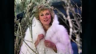 Anne Murray  Snowbird The Muppet Show 1980  stereo [upl. by Fife935]