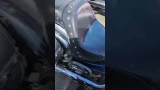 2010 Kawasaki Vulcan 900 Classic  Stock exhaust [upl. by Naras]