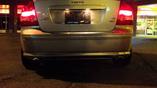 Volvo S40 T5 Catless Exhaust Revving Flames [upl. by Ativ820]