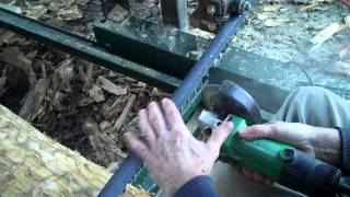 How I hand sharpen a bandsaw mill blade [upl. by Pacian500]