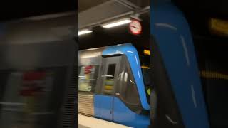 C25 Ankommer Västra Skogen på väg mot Kungsträdgården [upl. by Elka]