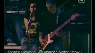 Simone Vignola  Bass Solo Live with Antonella Bucci  Reggio Calabria [upl. by Morgan162]