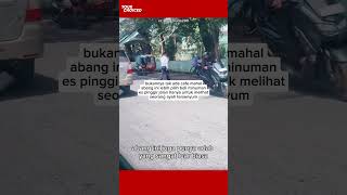 Abang ini pilih jajan di pinggir jalan daripada di kafe hanya untuk melihat seorang ayah tersenyum [upl. by Kassi633]