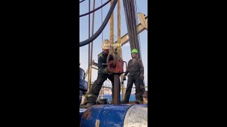 Floorman Tripping Job rig oilfield drilling oil tripping [upl. by Akinna425]