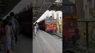 12125 Pragati Express Mumbai CSMT to Pune arriving Panvel Station pune Mumbai panvel [upl. by Roer737]