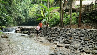 Build stone walls to prevent stream bank erosion  Chúc Ton Bình [upl. by Norita]