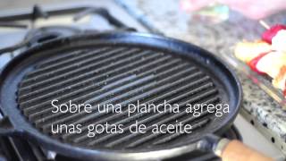 Cómo hacer brochetas de frutas a la plancha  Recetas saludables [upl. by Kilam]