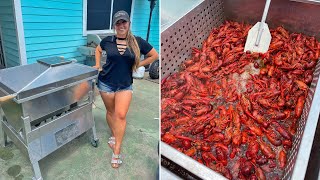 Cajun Crawfish Boil in my New Cooker🔥🦞 [upl. by Jacquelin]